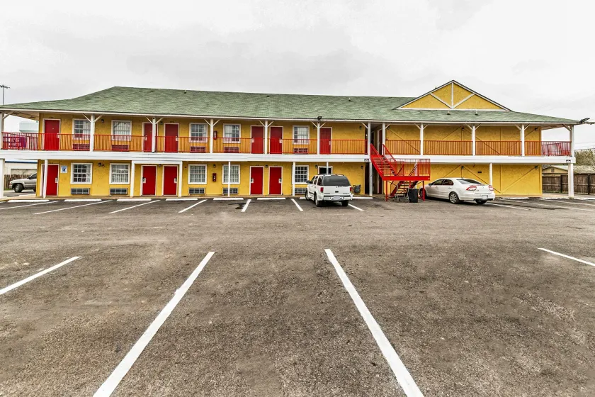 OYO Hotel San Antonio Lackland near Seaworld - Image 1