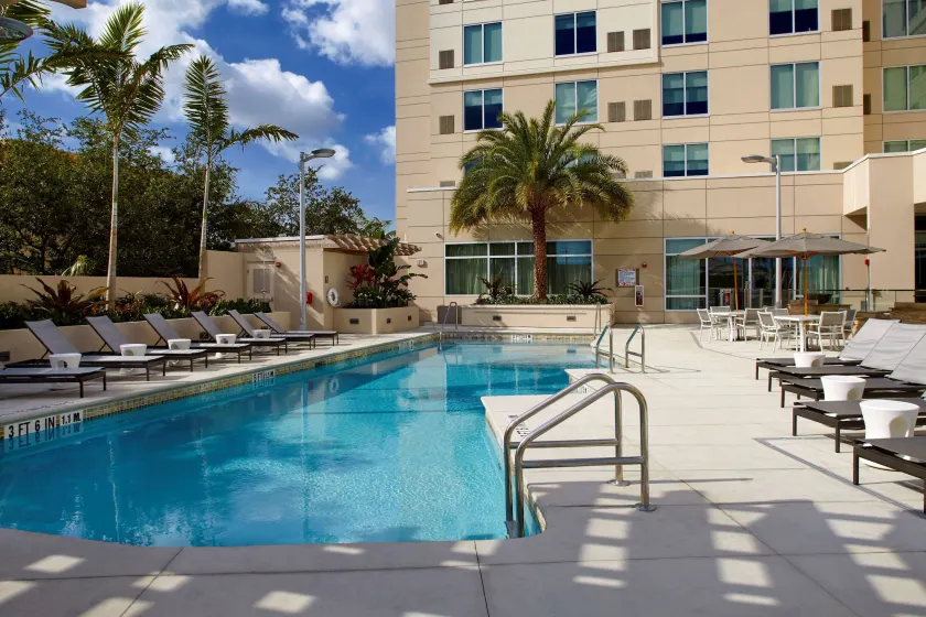 Hyatt Place Miami Airport East - Image 1