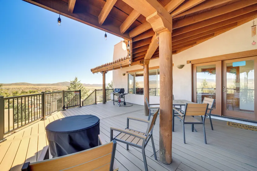 Golfer's Haven! Mtn-view Dewey Gem w/ Pool Access - Image 1