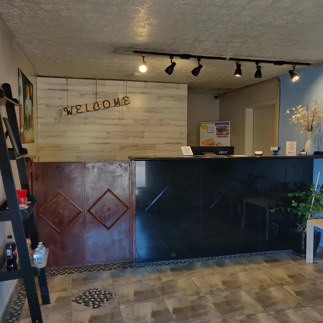 Travel Inn - Lobby