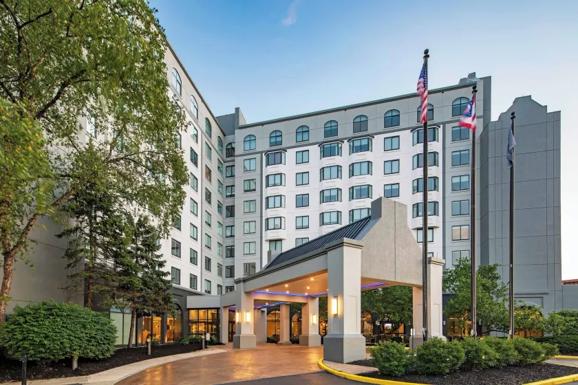 Sheraton Suites Columbus Worthington - Image 1