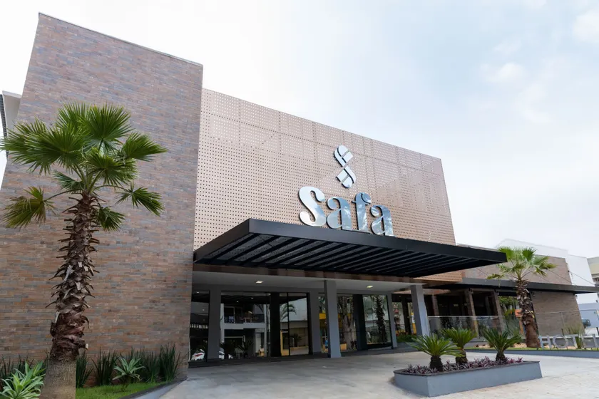 Safa Hotel Foz - Image 1