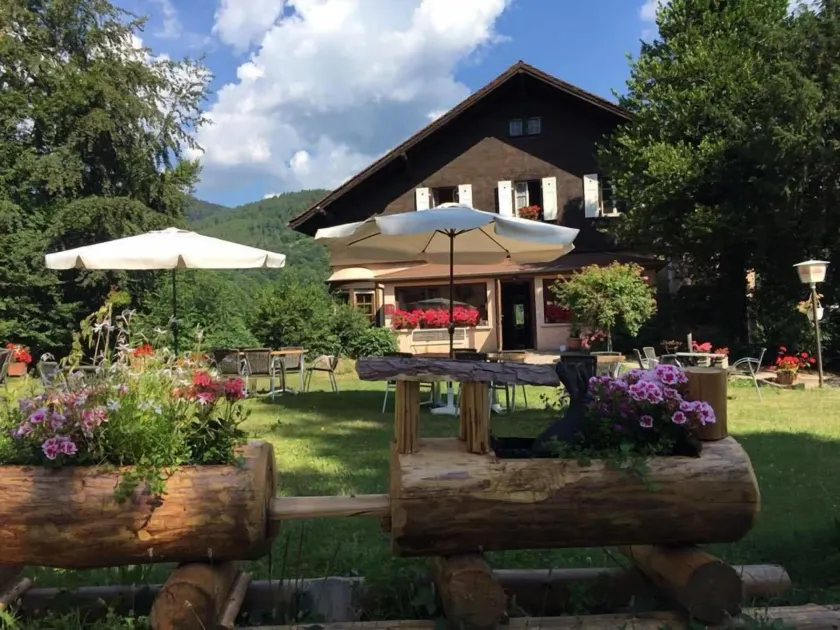 Le Chalet - Image 1