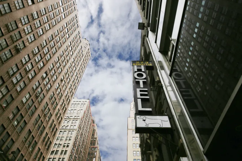 Doxie Hotel - Image 1