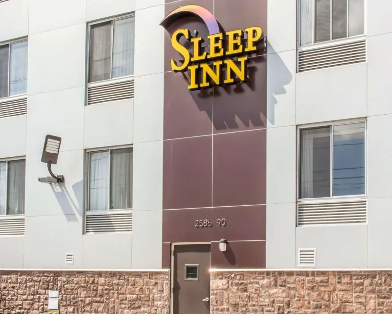 Sleep Inn Coney Island - Image 1