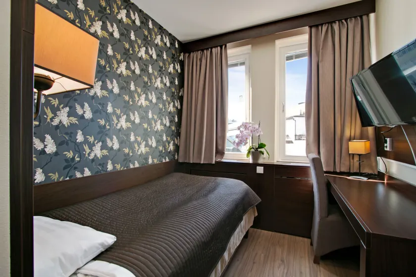 Brunnby Hotel - Image 1