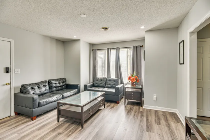 2 Mi to Waterfront: Walkable Fall River Apartment! - Image 1