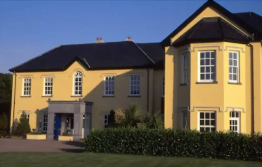 Emlagh House - Image 1