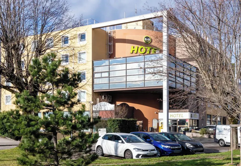 B&B HOTEL Grenoble Centre Verlaine - Image 1