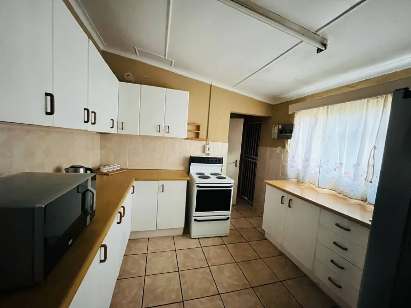 Nyeleti Guest House Graskop - Image 1