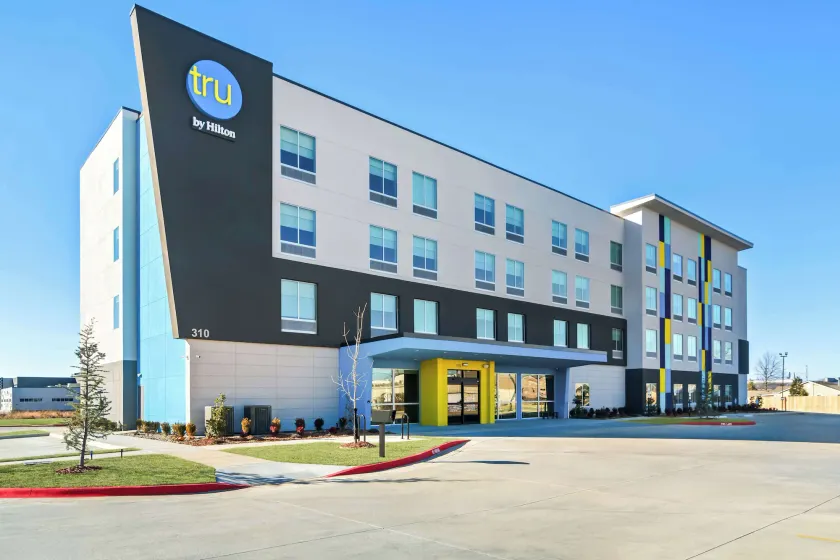 Tru By Hilton Rogers Bentonville - Image 1