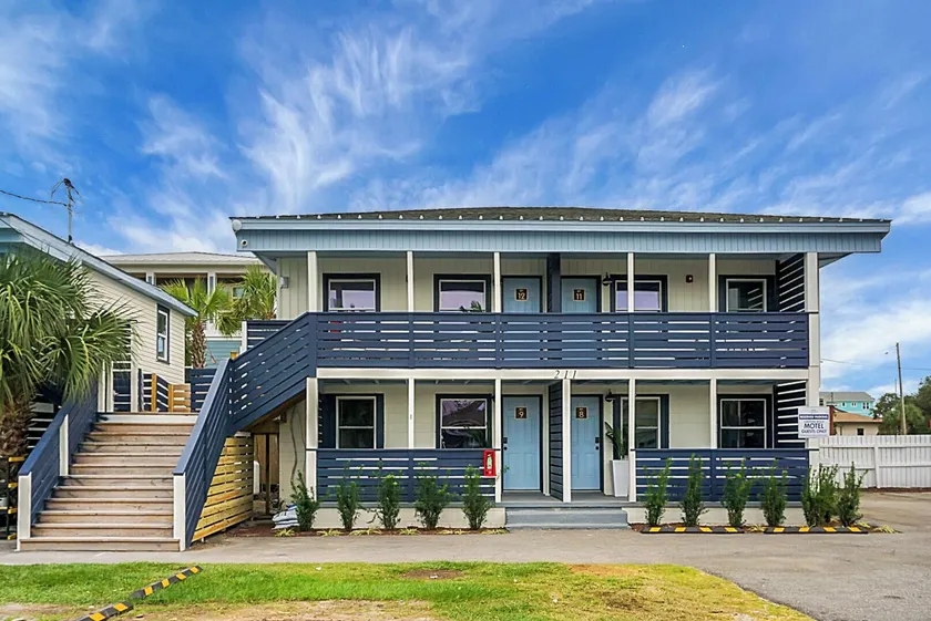 Carolina Beach Motel - Image 1