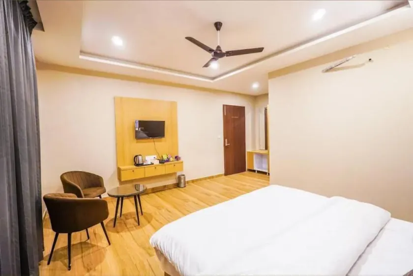 Hotel American Inn - Room