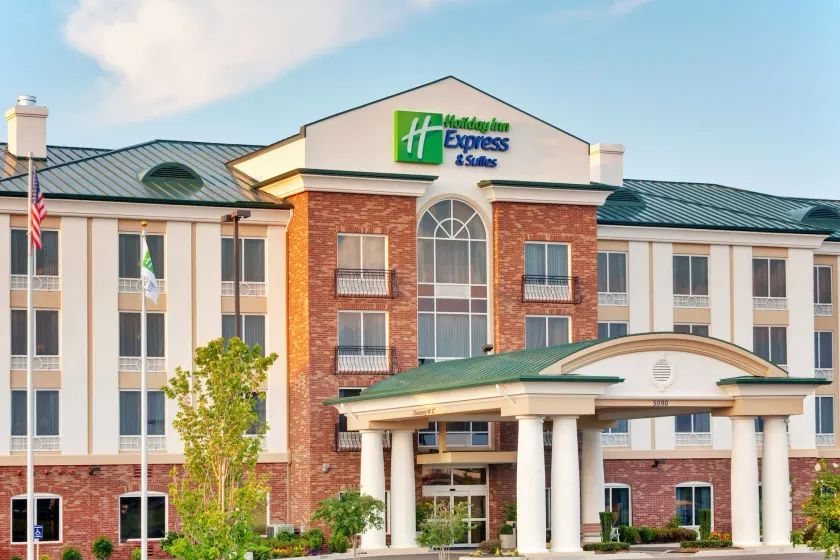 Holiday Inn Express Hotel & Suites Millington-Memphis Area by IHG - Image 1