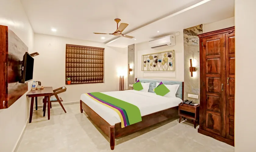 Treebo Lazystay Elite - Image 1