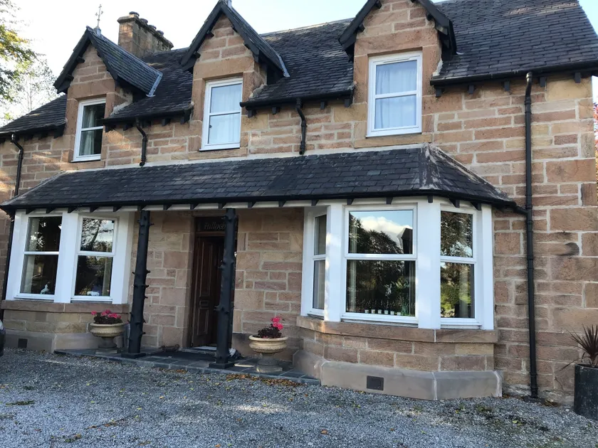 Tullochard Guest House - Image 1