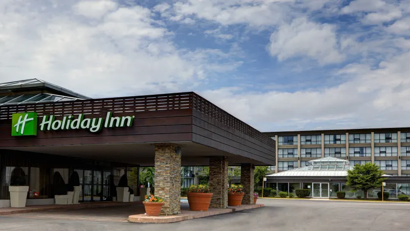 Holiday Inn Toronto Airport East by IHG - Image 1