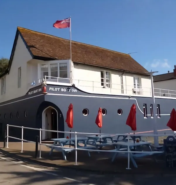 The Pilot Boat Inn, Isle of Wight - Image 1