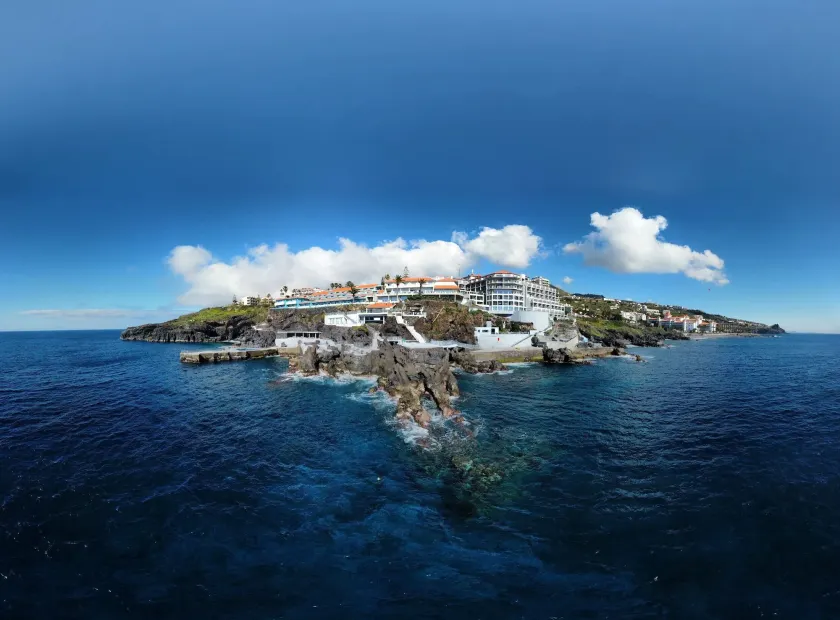 Hotel Roca Mar - Image 1