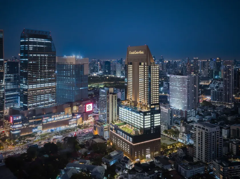 Grande Centre Point Lumphini Bangkok - Image 1