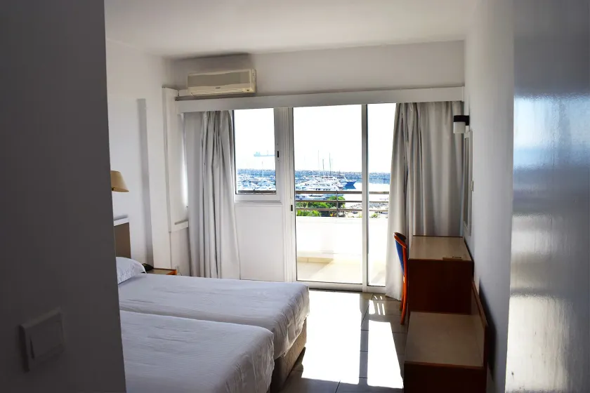 Sun Hall Beach Hotel Apartments - Image 1