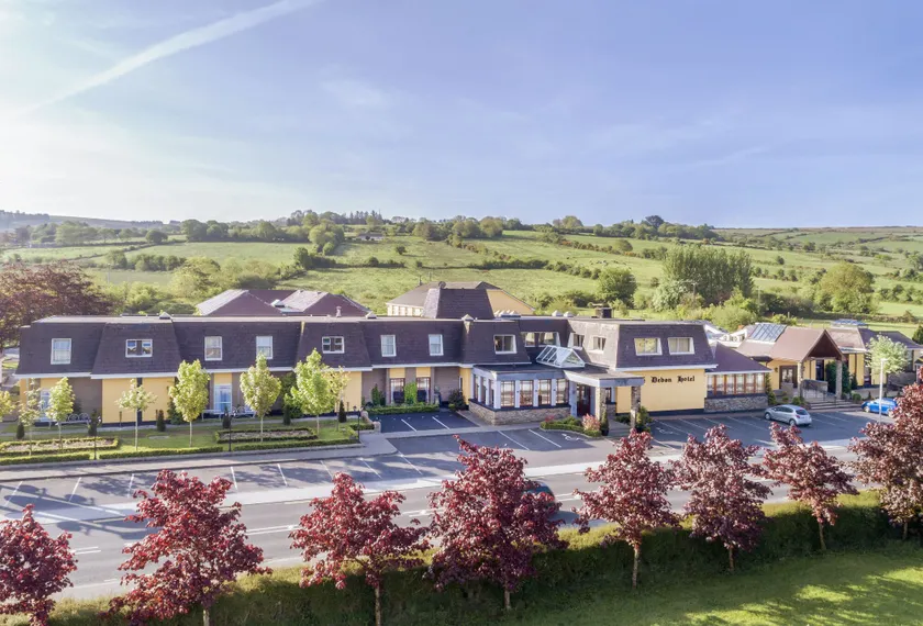 Devon Inn Hotel - Image 1