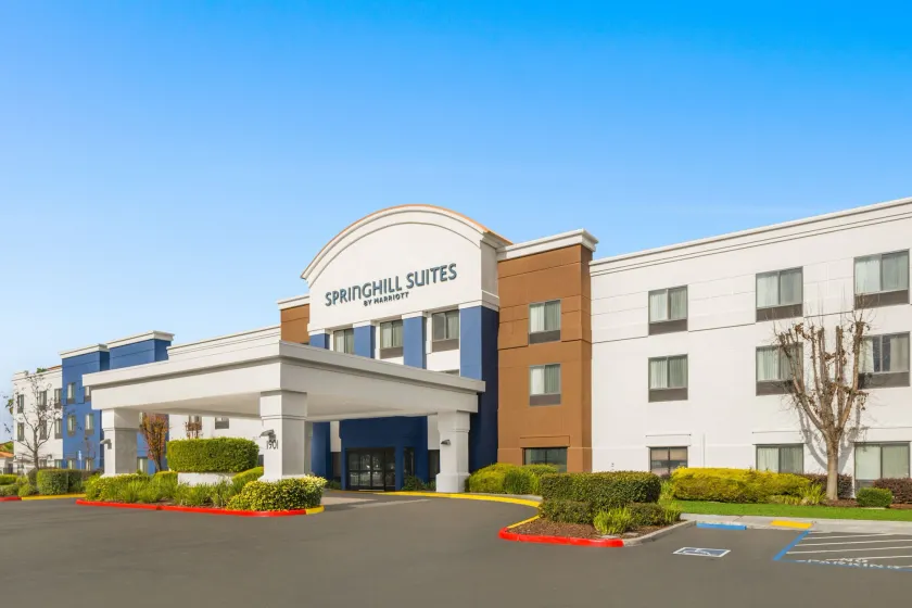 SpringHill Suites by Marriott Modesto - Image 1