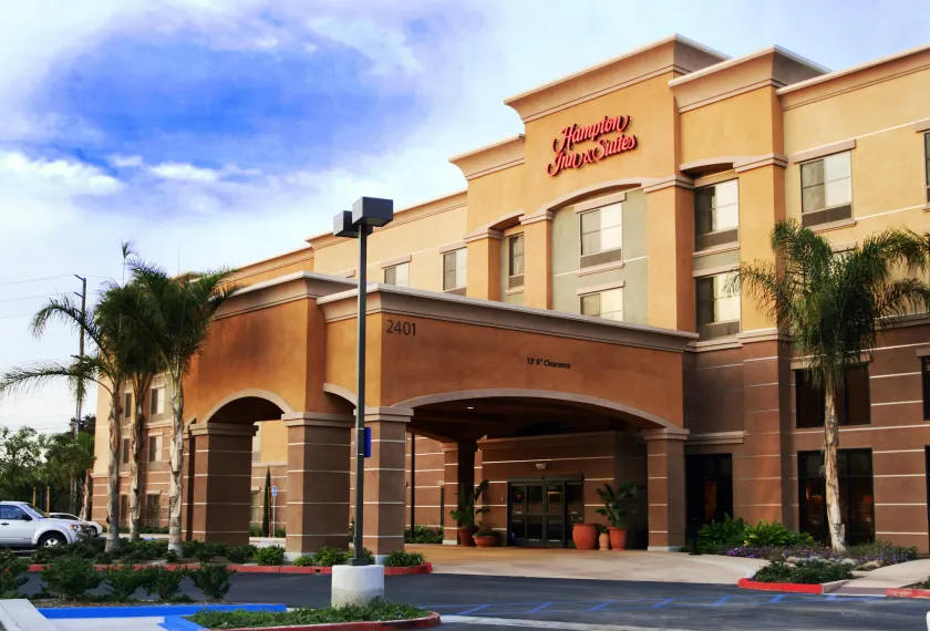 Hampton Inn & Suites Seal Beach - Image 1