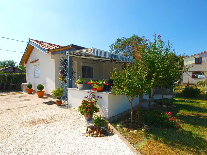 House Ankica 1818 - Image 1