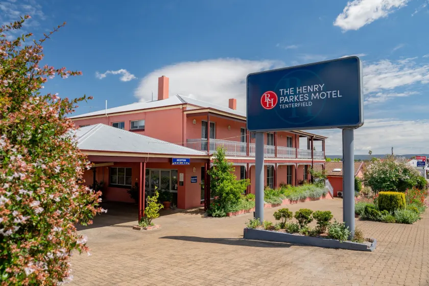 The Henry Parkes Tenterfield - Image 1