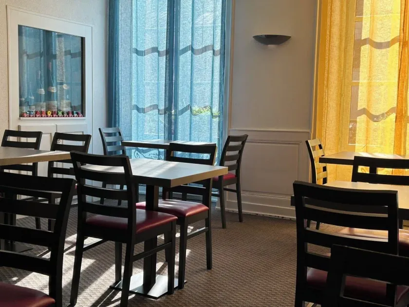 Hôtel Le Lacuzon - Image 1