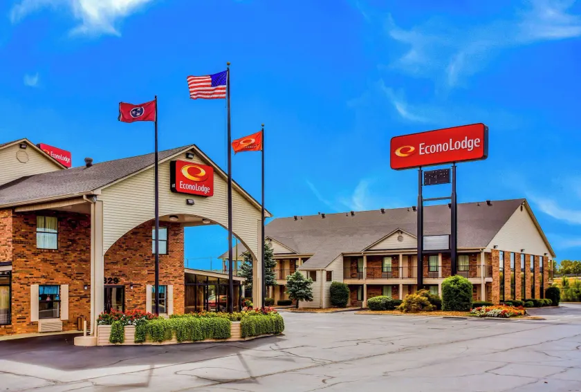 Econo Lodge Lebanon - Image 1