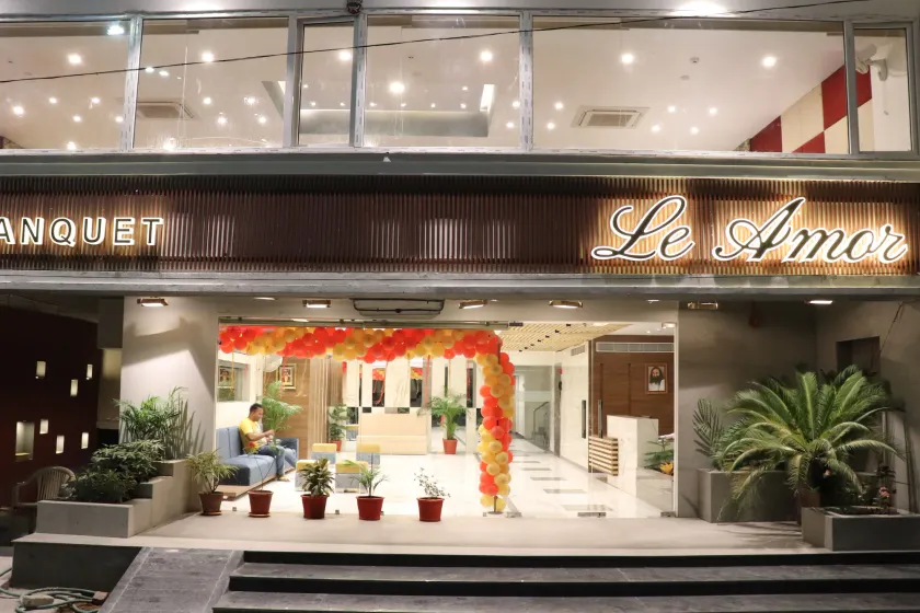 Hotel Le Amor - Image 1