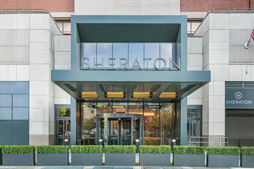 Sheraton LaGuardia East Hotel - Image 1