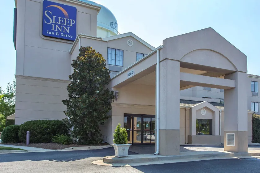 Sleep Inn & Suites North Augusta - Image 1
