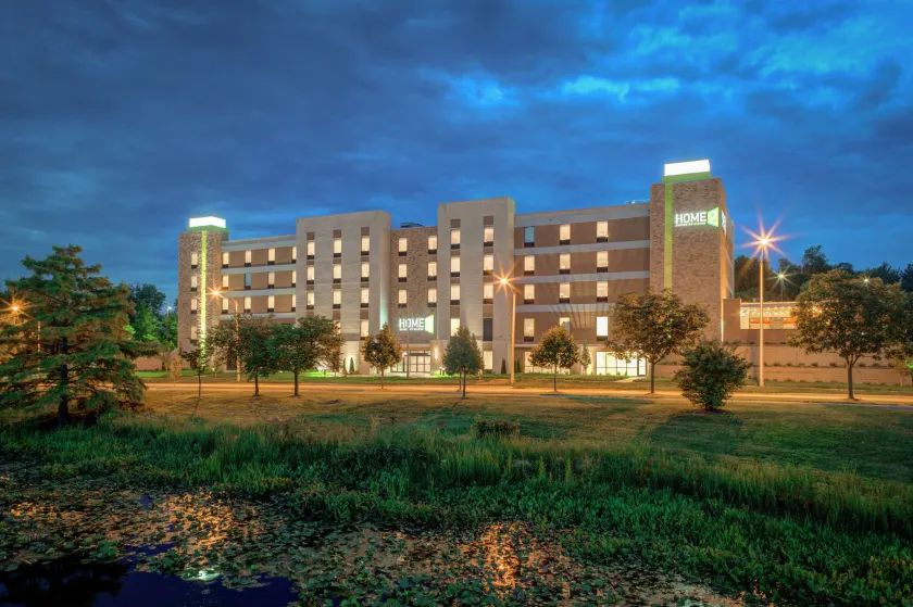 Home2 Suites by Hilton Bloomington - Image 1