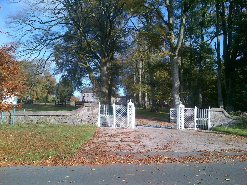 Dundrum House - Image 1