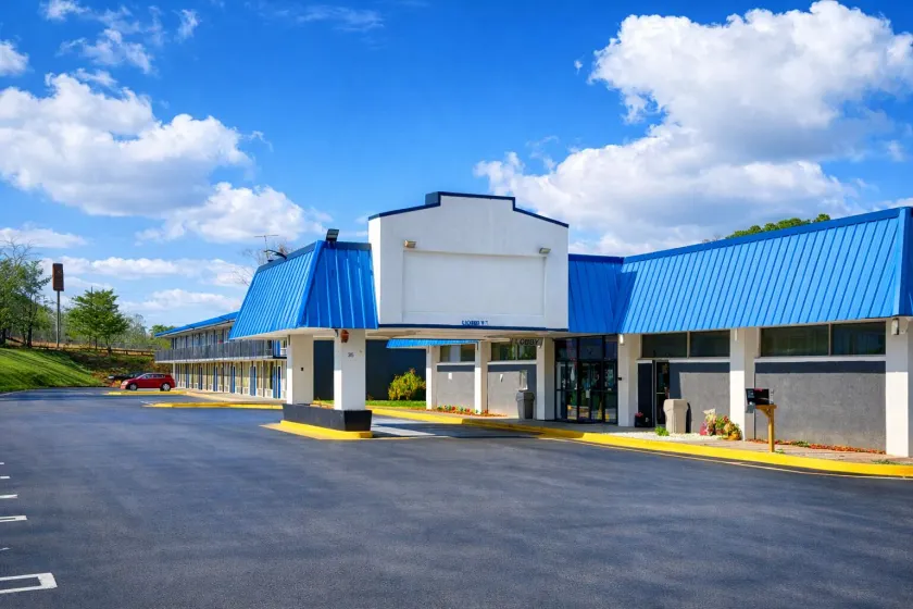Heritage Inn Cartersville - Image 1
