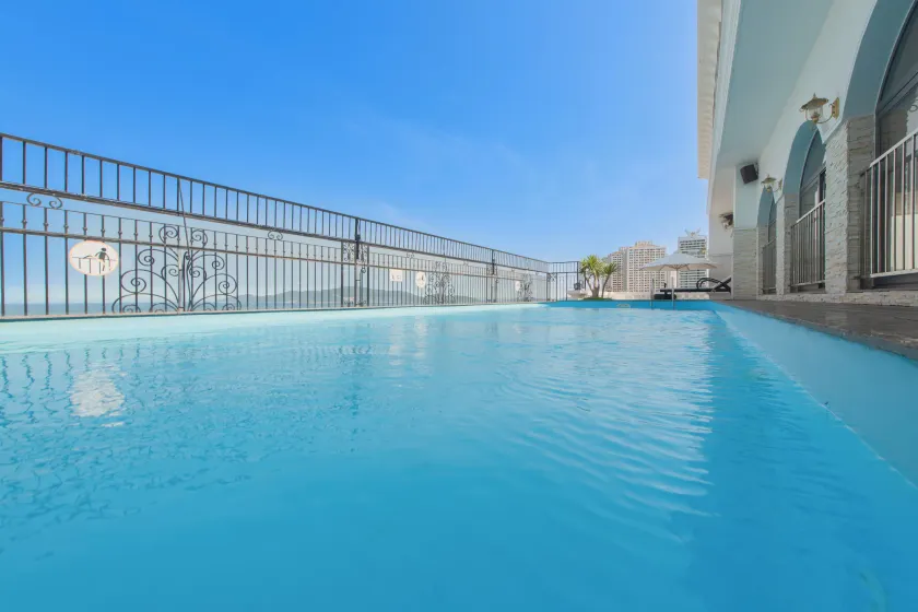 Daphovina Hotel - Image 1