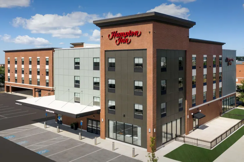 Hampton Inn Boston Logan Airport Chelsea - Image 1