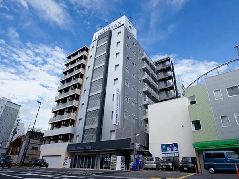 HOTEL LiVEMAX Himeji Ekimae - Image 1