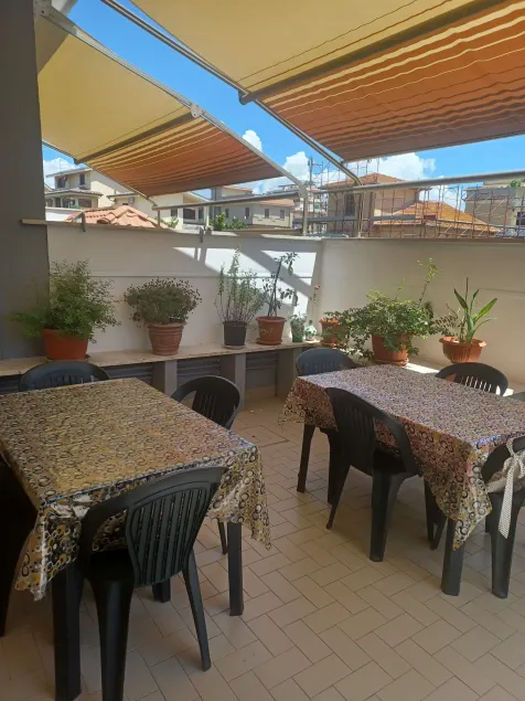 Mondo House - Image 1