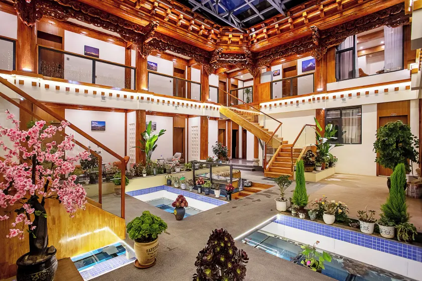 Courtyard Shangri-la 藏舍小院 - Image 1
