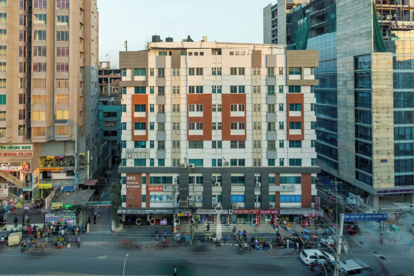 Sel Nibash Hotel & Serviced Apartments - Image 1