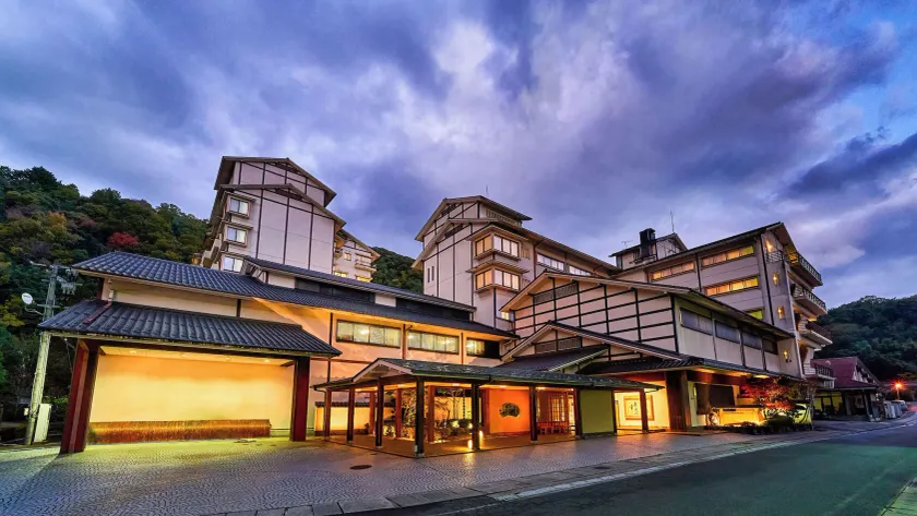 Ooedo Onsen Monogatari Premium Saiki Bekkan - Image 1
