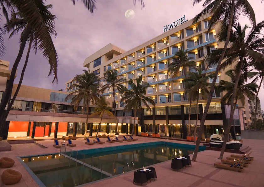 Novotel Mumbai Juhu Beach - Image 1