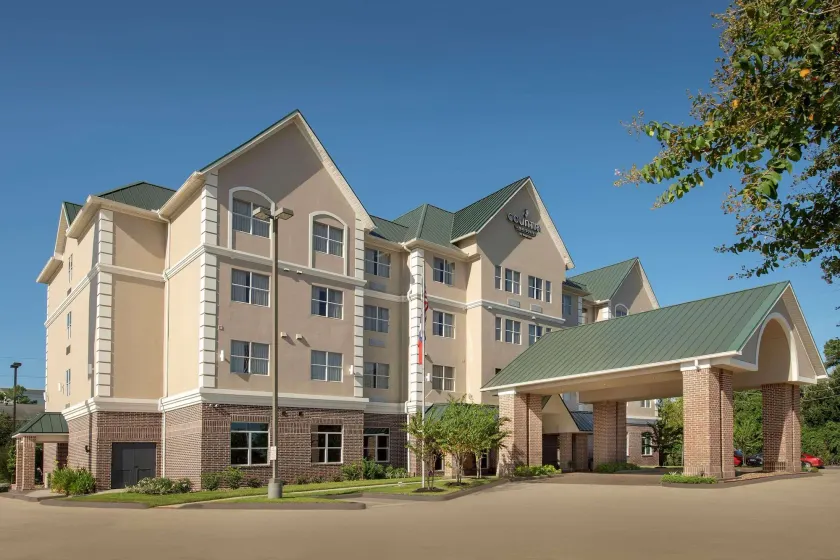 Country Inn & Suites by Radisson, Humble IAH East - Image 1