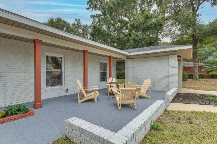Updated Pensacola Home ~ 7 Mi to Beach! - Interior