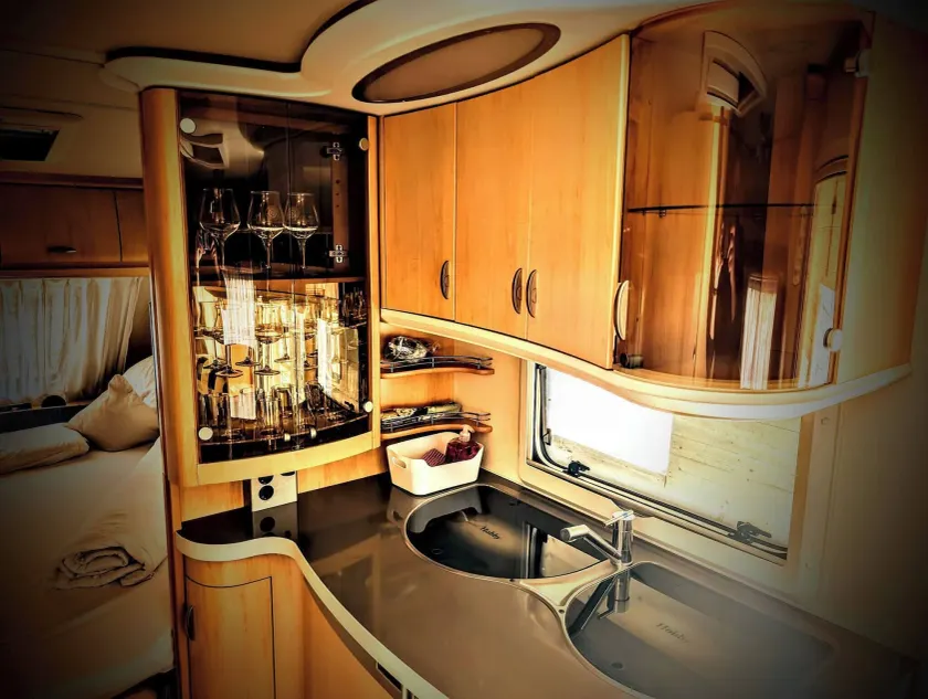 Mobil-home avec jardin, sauna et barbecue - Image 1
