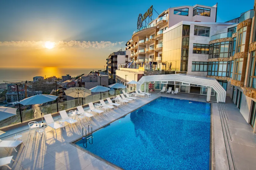 Maximus Hotel Byblos - Image 1